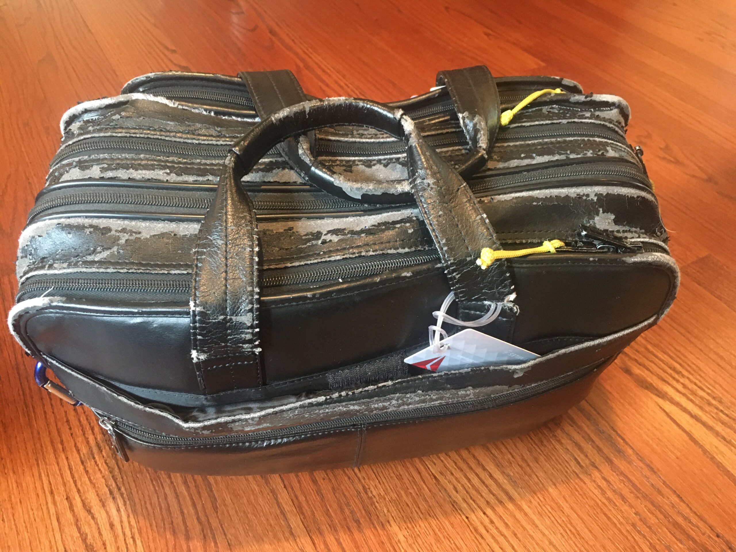 Samsonite Leather Expandable Briefcase, Black, One Size customer photo 1