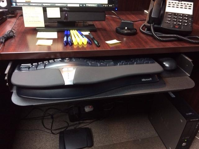 Microsoft 5QH-00001 Natural Ergonomic Keyboard 4000 for Business - Wired customer photo 2