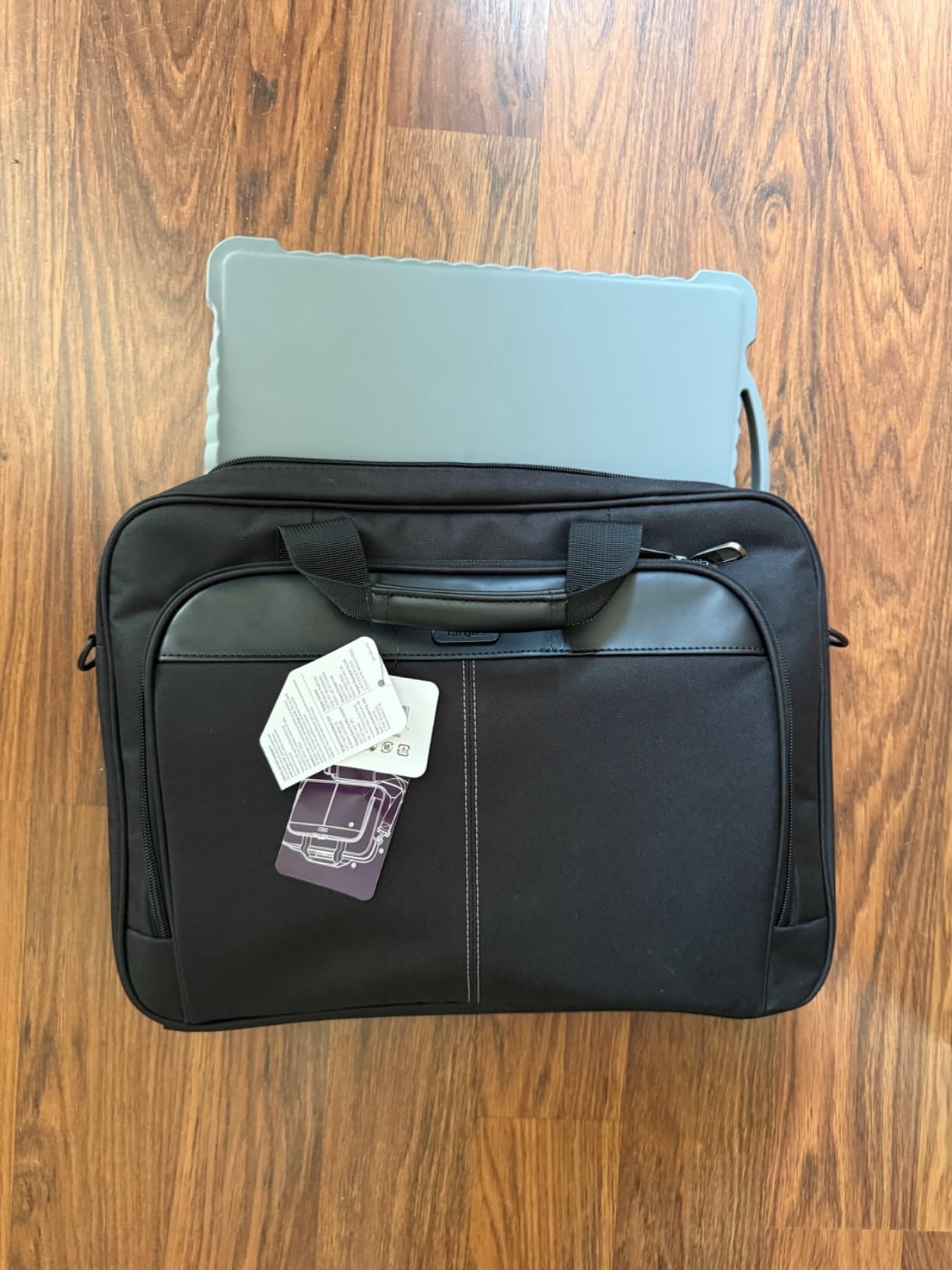 Targus Classic Slim Laptop Bag - Ergonomic Briefcase and Messenger Bag - Spacious Foam Padded for Laptops customer photo 2