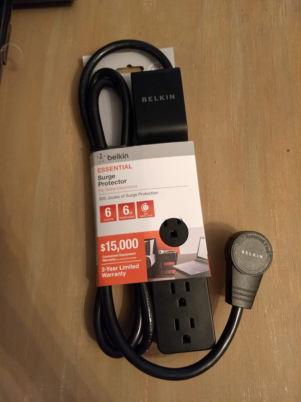 Belkin Surge Protector Power Strip with 6 AC Outlets, 6ft/1.8M Long Heavy-Duty Extension Cord, & 360-Degree Rotating AC Plug for Conference Rooms, Computer Desktops, & More - 600 Joules of Protection customer photo 1