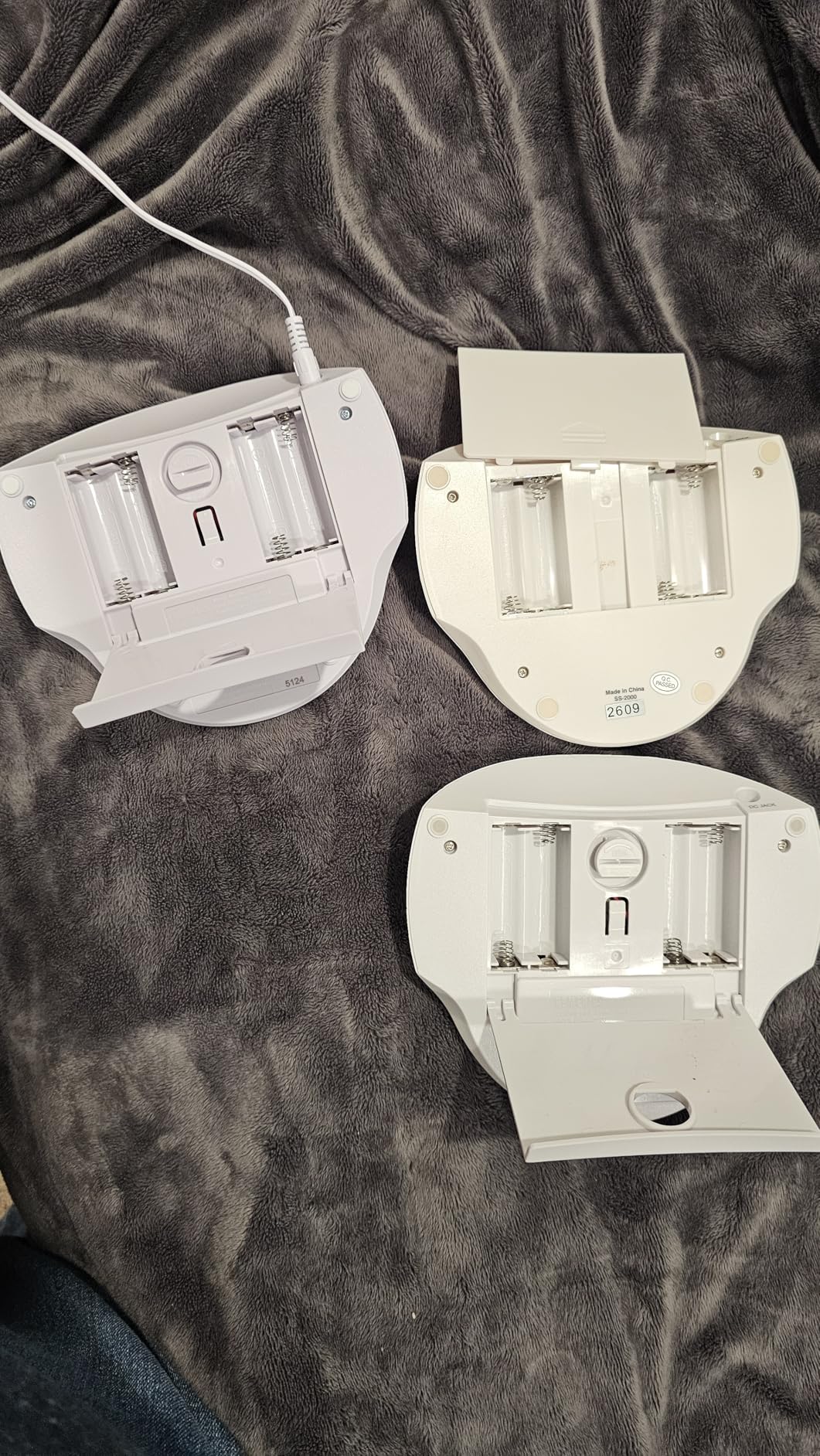 Homedics SoundSleep White Noise Sound Machine, Silver, Small Travel Size with 6 Relaxing Nature Sounds, Portable Therapy for Home, Office, Nursery, Auto-Off Timer customer photo 1