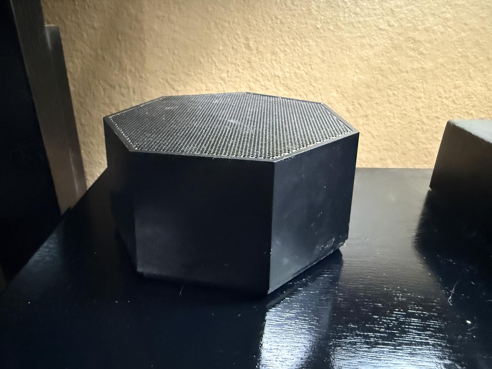 Adaptive Sound Technologies LectroFan Classic White Noise Machine - Compact Sleep Sound Machine for Bedroom, Travel, Study and More - 20 Non-Looping Fan & White Noise Variations - Black customer photo 1