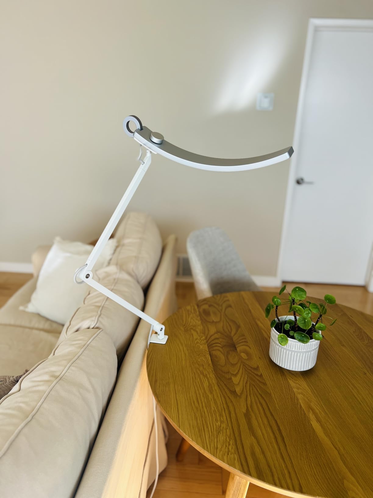 e-Reading Desk Lamp - Ultrawide and Bright Lighting, Dimmable, Dual Smart Mode, Adjustable Arm, Auto-dimming, High CRI, Eye-Caring Lamp for Home Office, Reading, Study, Craft, Matte Silver customer photo 1