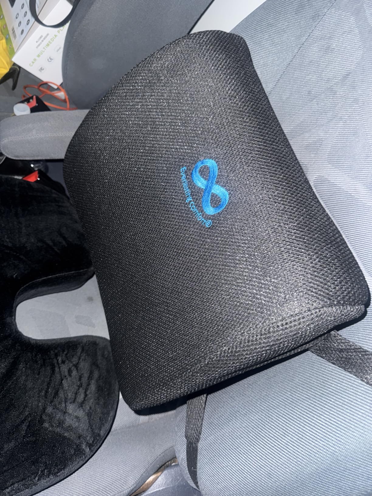 Everlasting Comfort The Original Lumbar Support Pillow for Office Chair - Improves Posture, Promotes Back Pain Relief - Superior Back Support for Gaming and Desk Chairs - Lumbar Pillow for Car, Couch customer photo 1