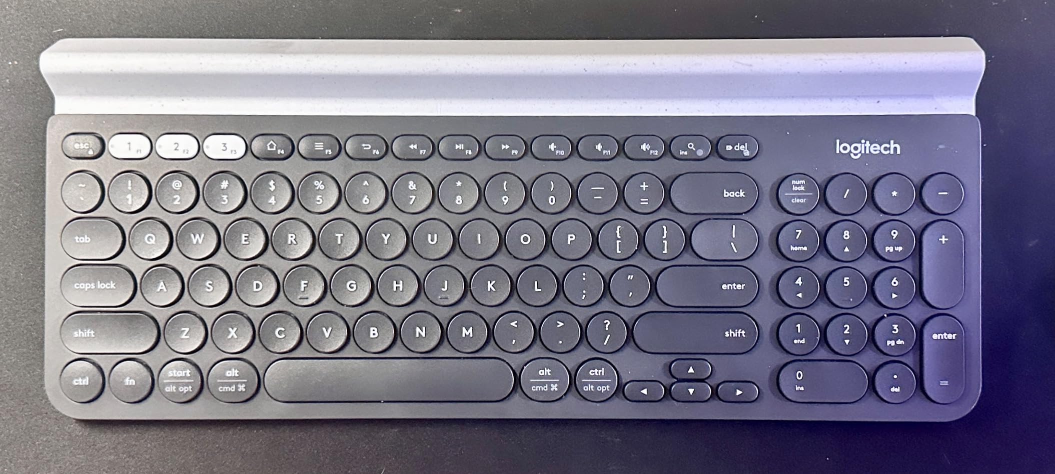 Logitech K780 Multi-Device Wireless Keyboard for Computer, Phone and Tablet - Flow Cross-Computer Control Compatible - Speckles, White customer photo 1