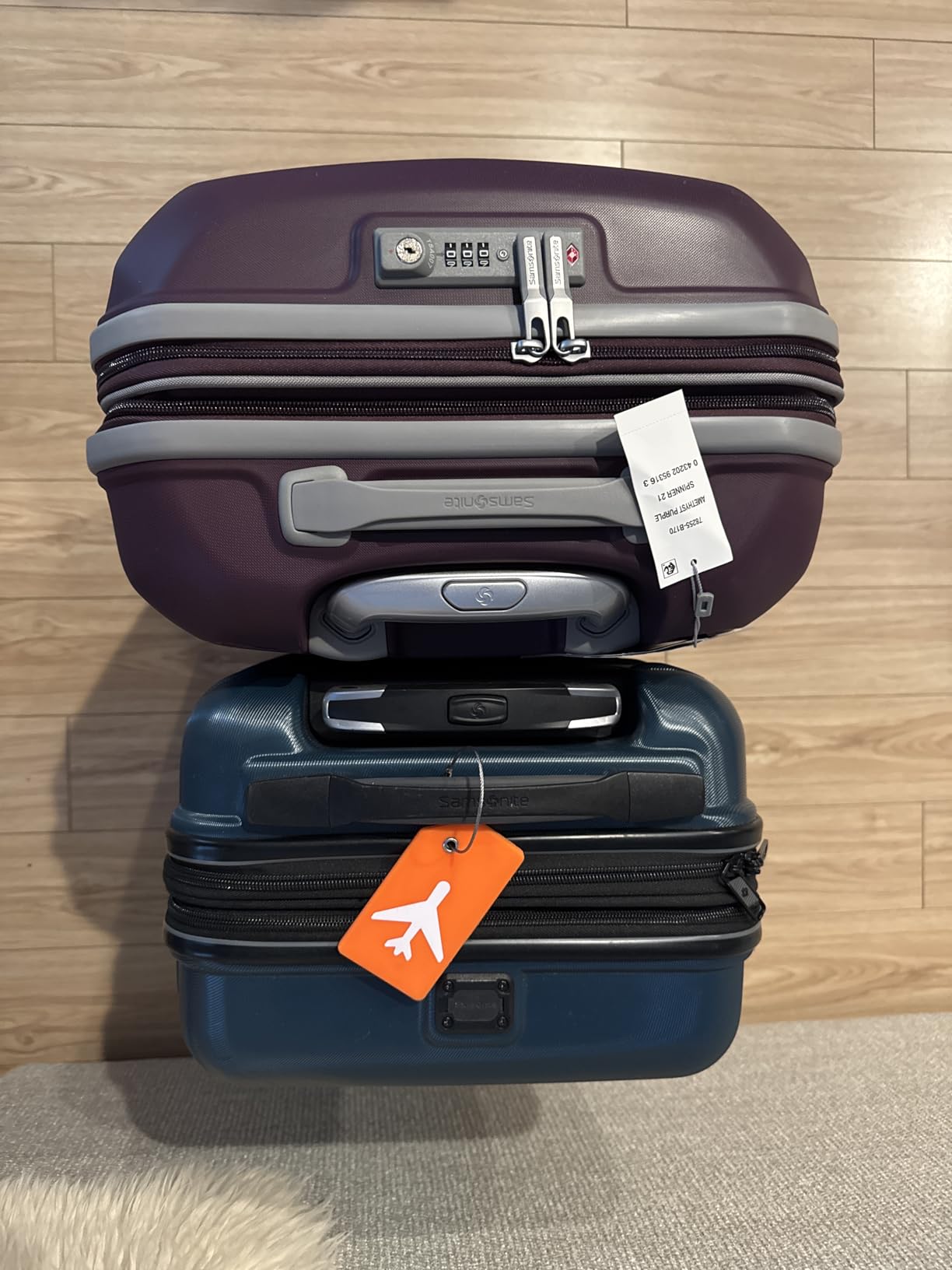 Freeform Hardside Carry-On Luggage with Spinner Wheels - Hardshell Suitcase - TSA, Airline-Approved - Expandable Hard Shell, Smooth Rolling Wheels for Lightweight Travel - Black customer photo 1