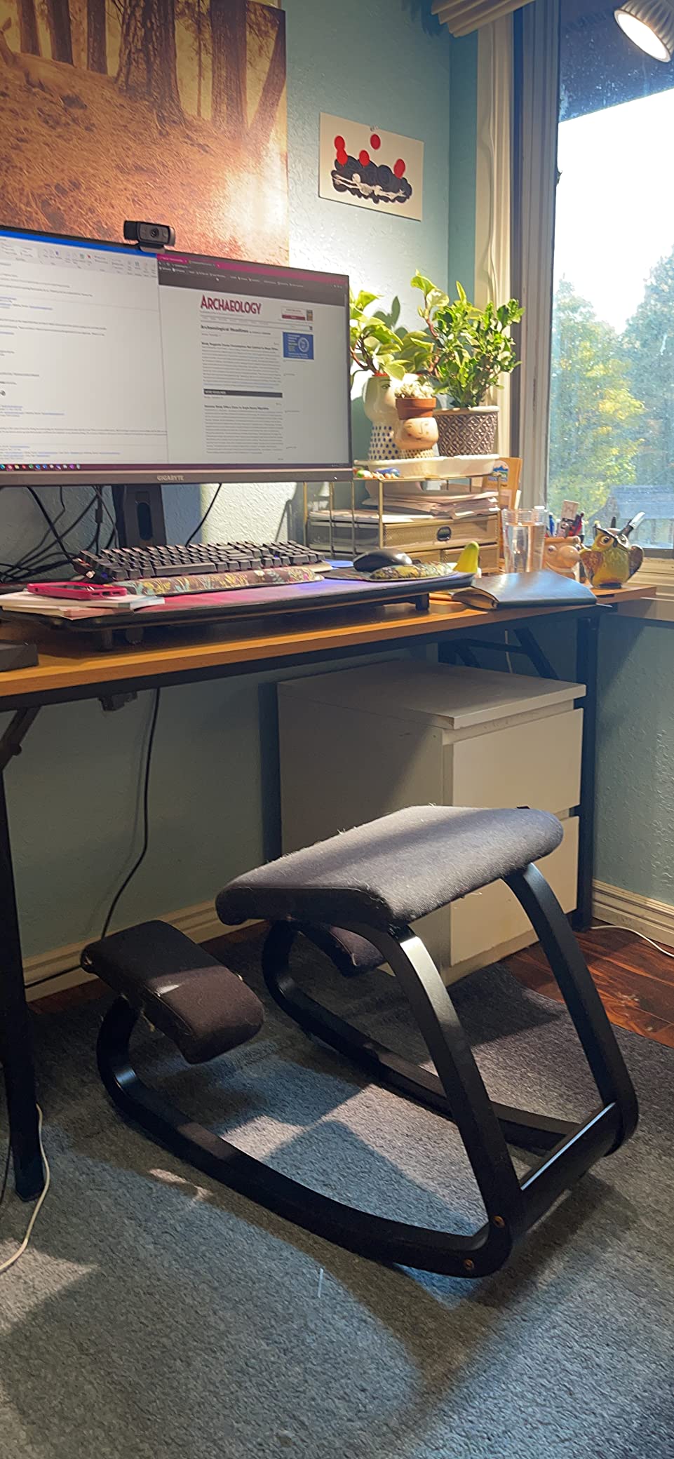 Varier Variable Natural/Black Ergonomic Office Kneeling Chair for Desk - Back Pain Relief, Rocking Seat for Home, Study & Posture Support - 10 Year Quality Guarantee customer photo 1