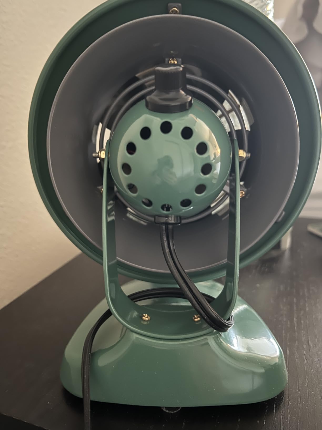 Vornado VFAN™ Mini Classic Vintage Metal Desk Fan, 2-Speed, Adjustable Tilt, Personal Air Circulator for Bedroom, Office, Dorm Room, Portable Quiet, Vintage Green customer photo 1