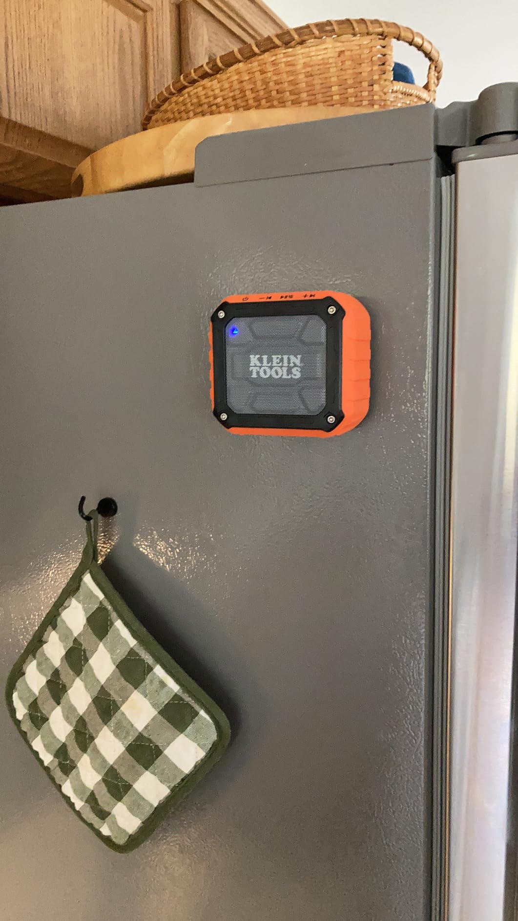 Klein Tools AEPJS1 Bluetooth Speaker, Wireless Portable Jobsite Speaker Plays Audio and Answers Calls Hands Free, IPX5, Worksite Ready customer photo 2