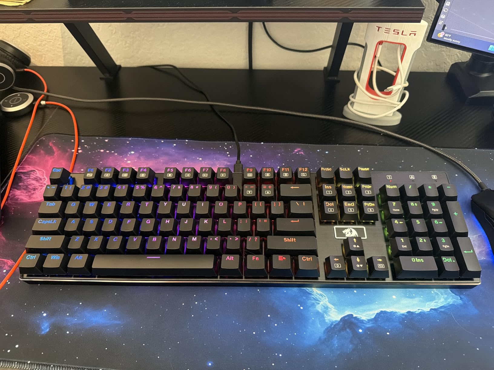 Redragon K556 RGB LED Backlit Wired Mechanical Gaming Keyboard, 104 Keys Hot-Swap Mechanical Keyboard w/Aluminum Base, Upgraded Socket and Noise Absorbing Foams, Soft Tactile Brown Switch customer photo 1