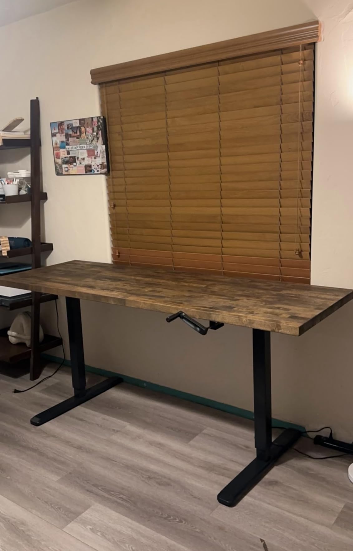 Mount-It! Manual Standing Desk Frame with Hand Crank, Adjustable Height Sit-Stand Desk Base for 48-72 Inch Tops, 132 lb Capacity, Power-Free Ergonomic Frame, Black (Frame Only) customer photo 1