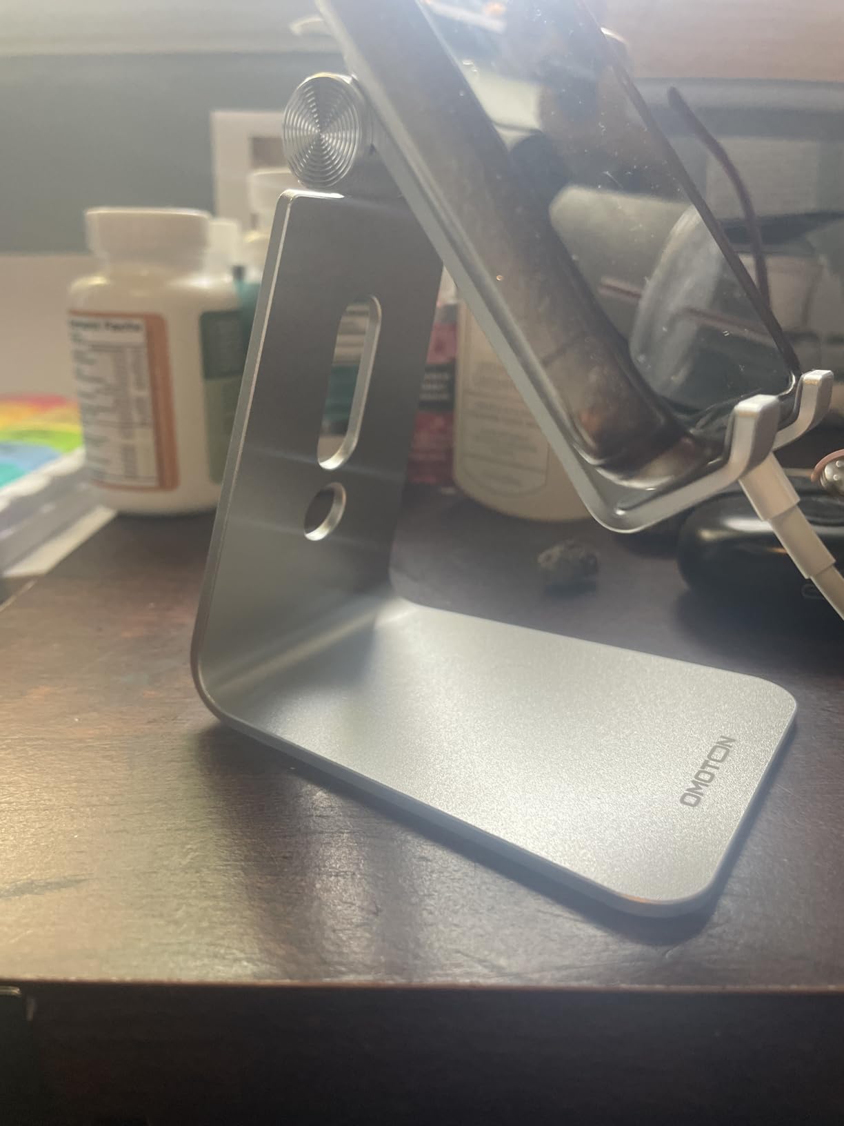 Adjustable Cell Phone Stand, OMOTON Aluminum Desktop Cellphone Stand with Anti-Slip Base and Convenient Charging Port, Fits All Smart Phones, Silver customer photo 1