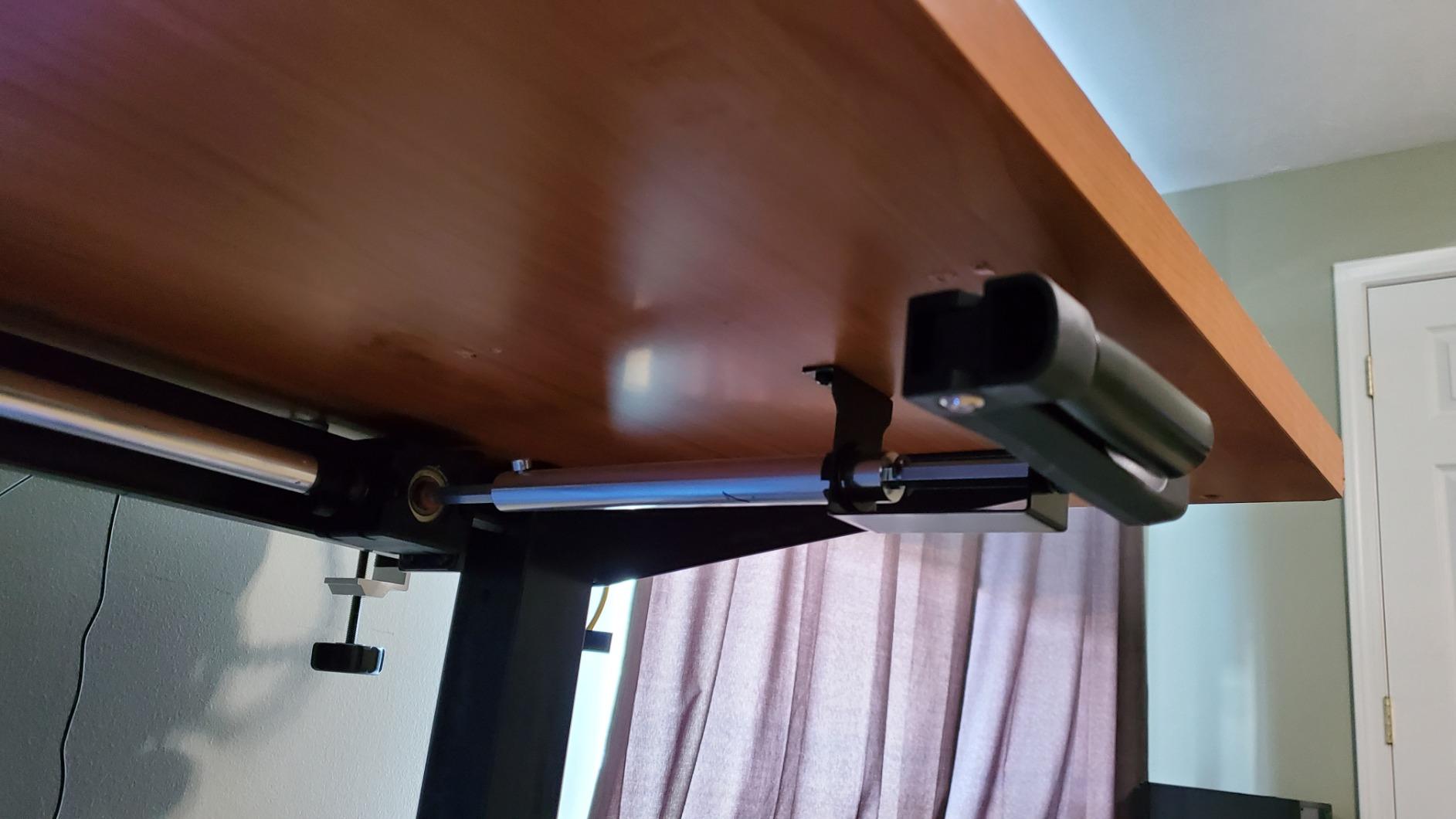 VIVO Black Manual Height Adjustable Stand Up Desk Frame with Hand Crank System, Ergonomic Standing 2 Leg Workstation, DESK-V101M customer photo 2
