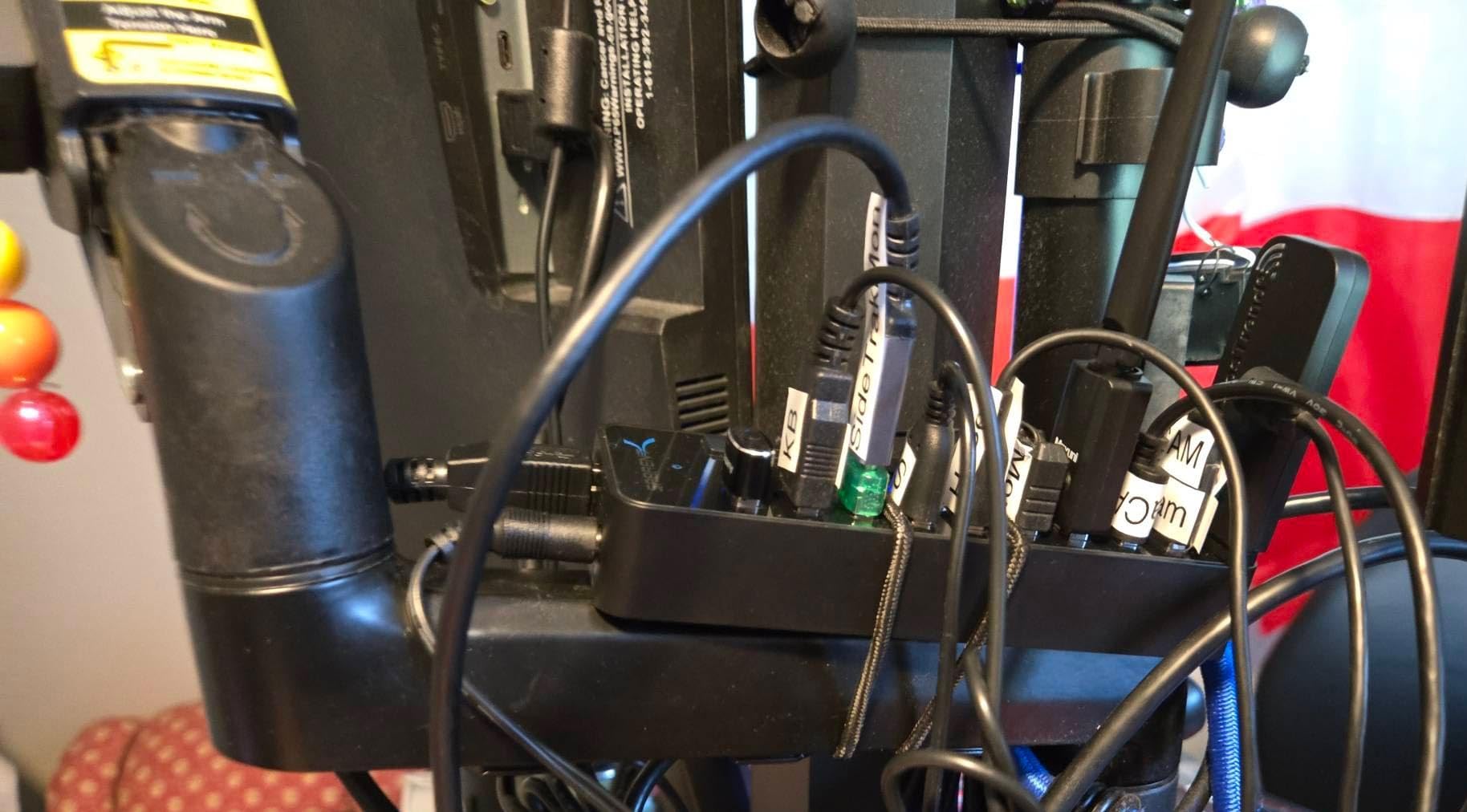 SABRENT 10-Port 60W USB 3.0 Hub with Individual Power Switches and LEDs, Includes 60W 12V/5A Power Adapter (HB-BU10) customer photo 2