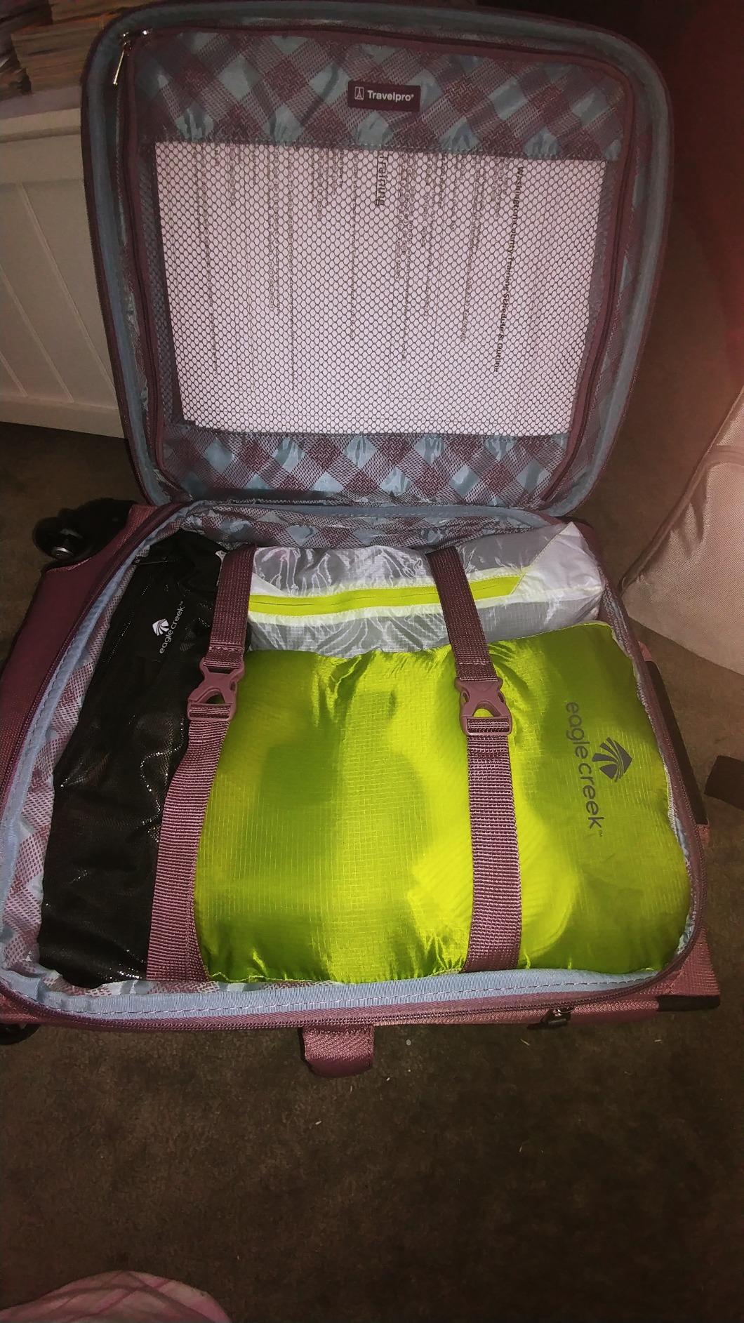 Maxlite 5 Softside Expandable Luggage with 4 Spinner Wheels, Lightweight Suitcase, Men and Women, Black, Carry-on 21-Inch customer photo 2