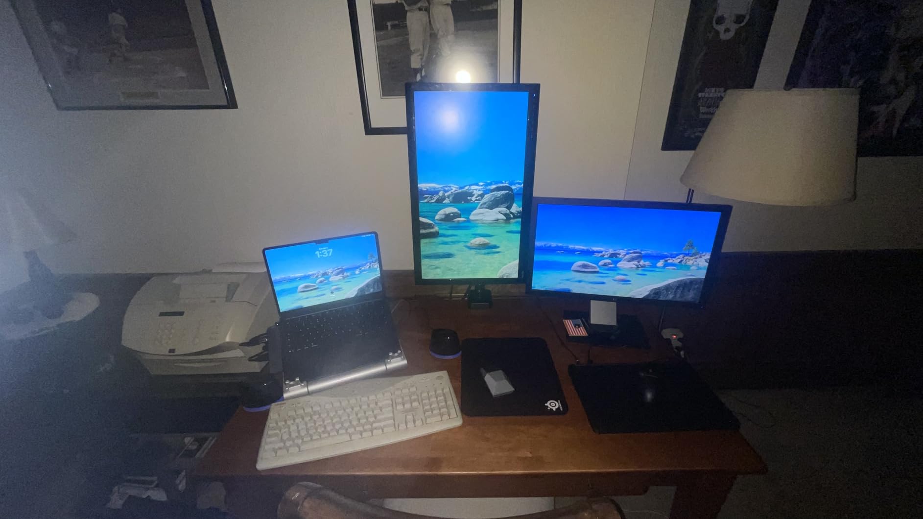 Amazon Basics Stereo 2.0 Speakers for PC or Laptop with Volume Control, 3.5mm Aux Input, USB-Powered, 1 Pair, Black customer photo 1