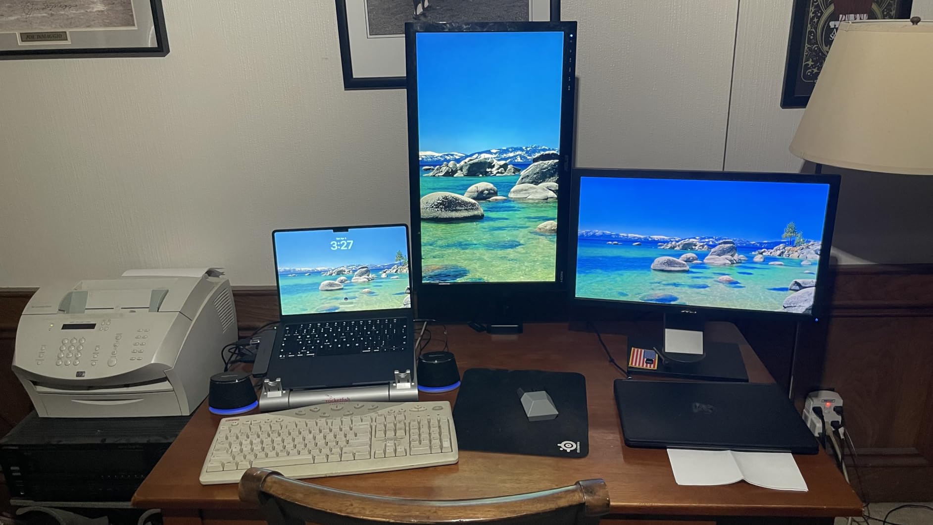 Amazon Basics Stereo 2.0 Speakers for PC or Laptop with Volume Control, 3.5mm Aux Input, USB-Powered, 1 Pair, Black customer photo 2