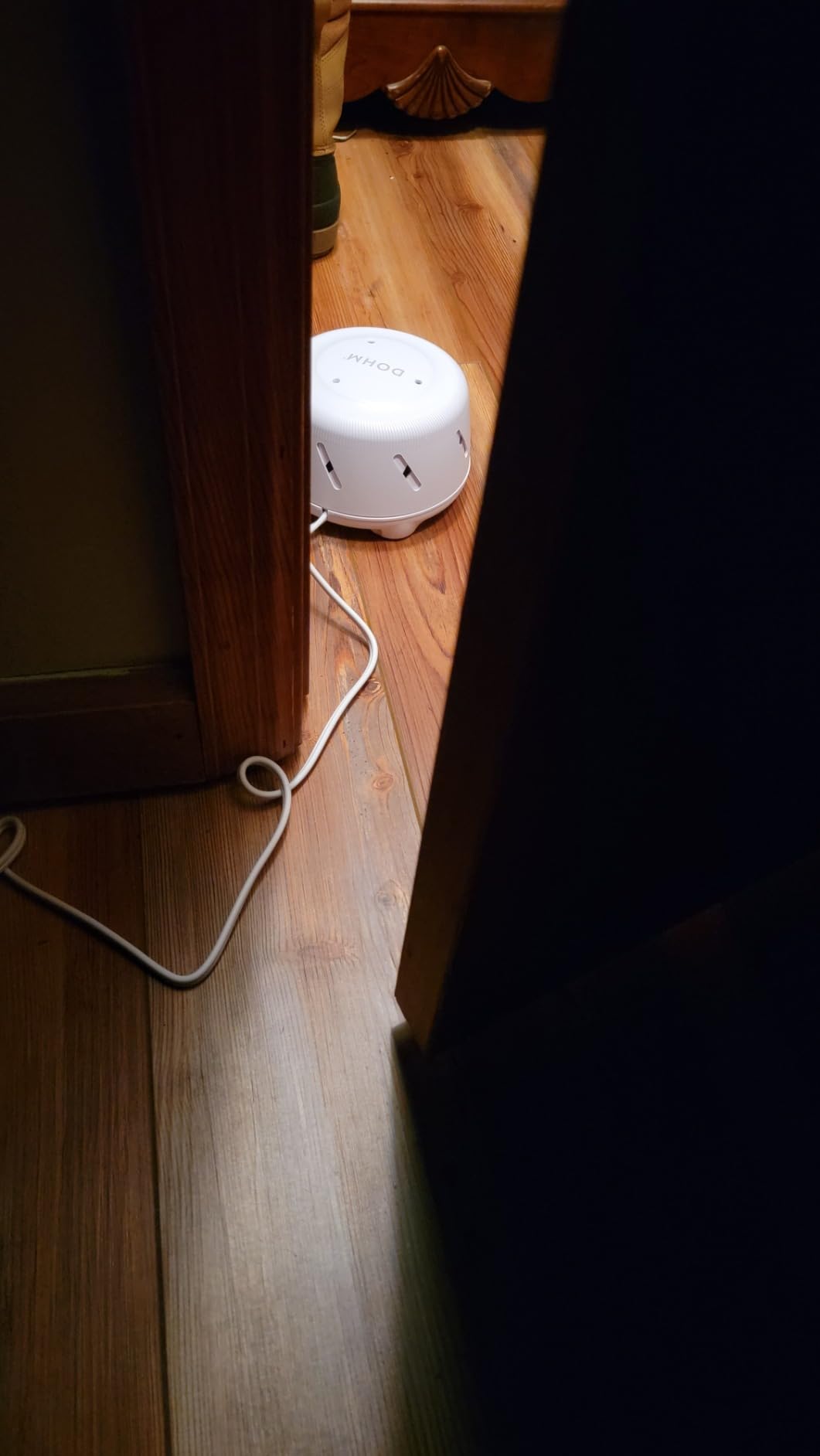 Yogasleep Dohm UNO White Noise Sound Machine (White) With Real Fan Inside for Non-Looping White Noise, For Travel, Office Privacy, Meditation, Sleep Aid For Adults & Baby, Registry Gift customer photo 2