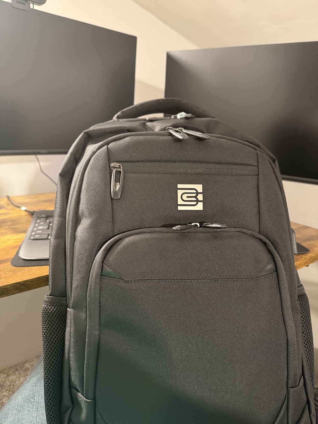 Volher Laptop Backpack, Business Travel Anti Theft Slim Durable Laptops Backpack, Water Resistant College Computer Bag for Women & Men Fits 15.6 Inch Laptop and Notebook - Black customer photo 2