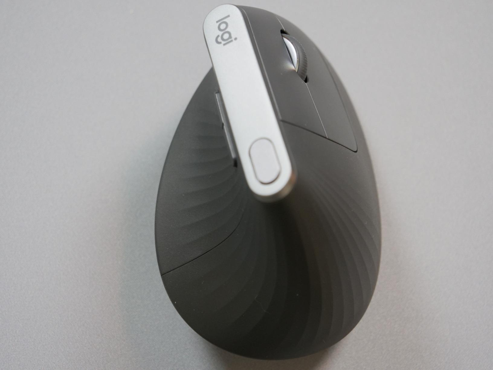 Logitech MX Vertical Wireless Mouse - Ergonomic Design Reduces Muscle Strain, Move Content Between 3 Windows and Apple Computers, Rechargeable, Graphite customer photo 2