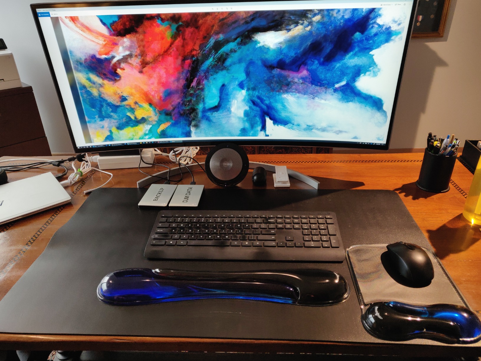 Kensington Duo Gel Mouse & Keyboard Wrist Rest Bundle Set, Ergonomic Keyboard and Mouse Pad With Wrist Support, Keyboard Wrist Rest, Computer Keyboard Pad, Cooling Gel, Non-Skid Backing, Blue customer photo 2