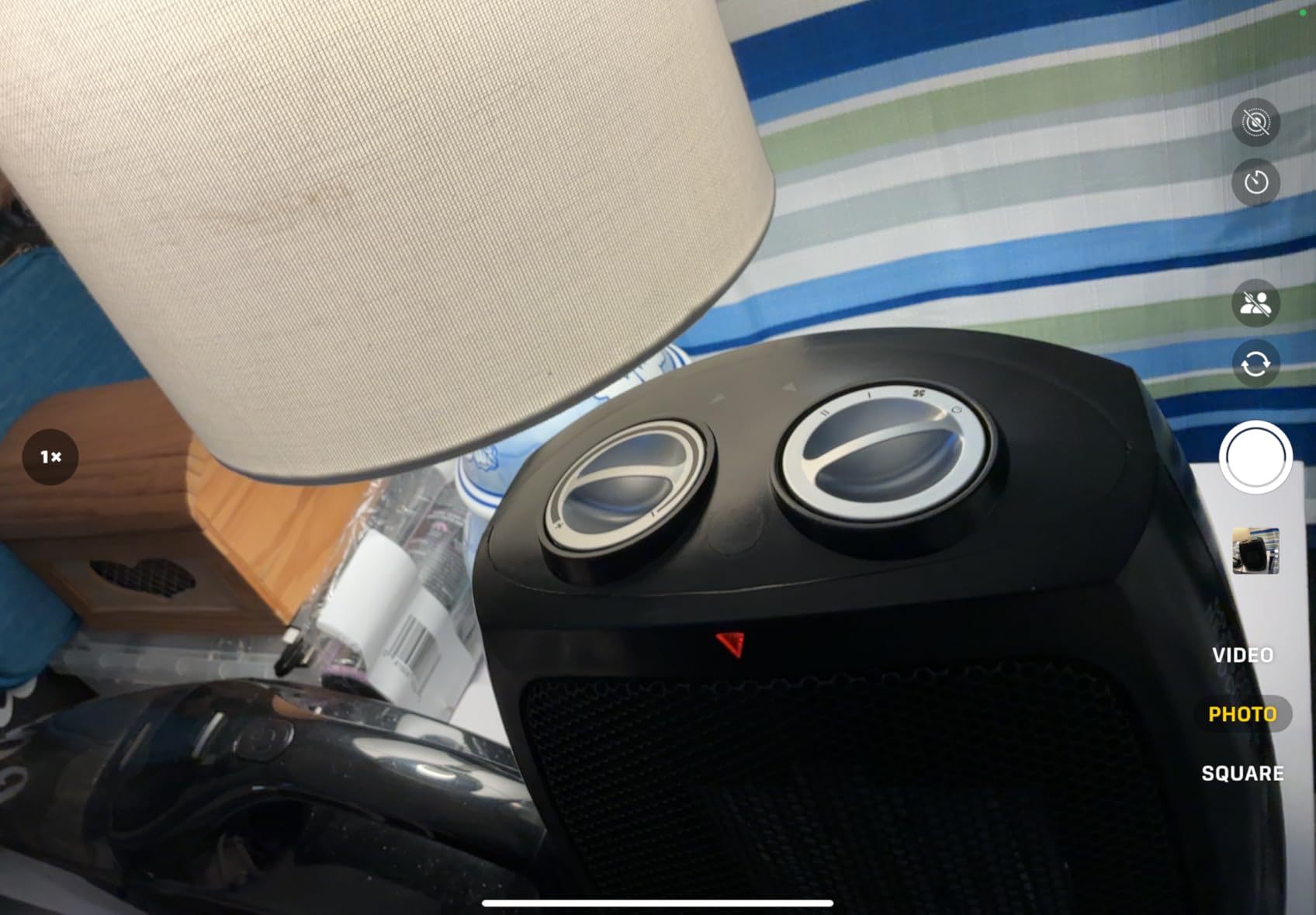 BLACK+DECKER Personal Ceramic Heater, Space Heater for Office Desk, Home Office & Personal Use Desk, 2 Heat & Fan Only Settings, Adjustable Thermostat, BHDC201, Black customer photo 2