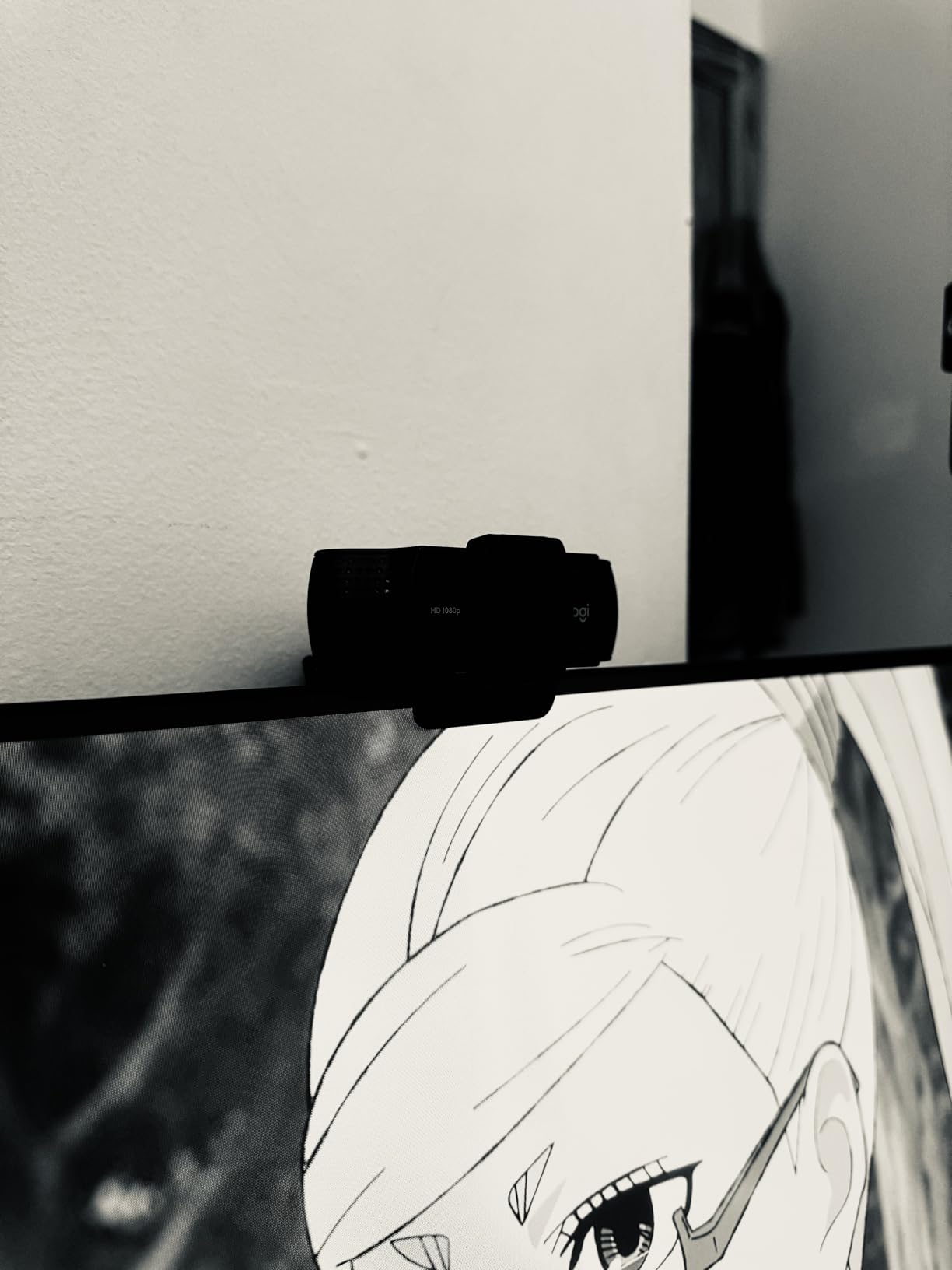 Logitech C920S HD Pro Webcam, Full HD 1080p/30fps Video Calling, Clear Stereo Audio, Light Correction, Privacy Shutter, Works with Skype, Zoom, FaceTime, Hangouts, PC/Mac/Laptop/Tablet/Xbox customer photo 2