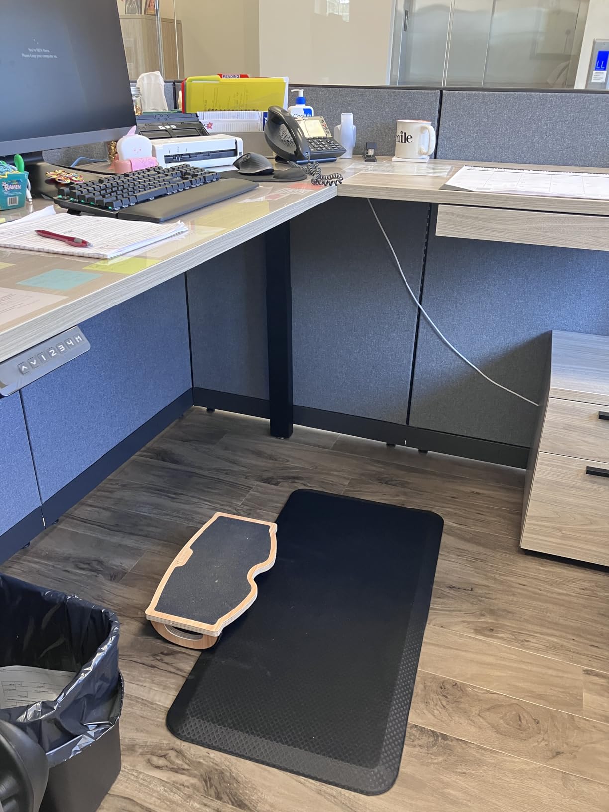 StrongTek Ergonomic Wood Foot Rest for Enhanced Circulation & Comfort, 350lbs Capacity, Rocker Balance Board for Standing Desks, Non-Slip, No Assembly, 18