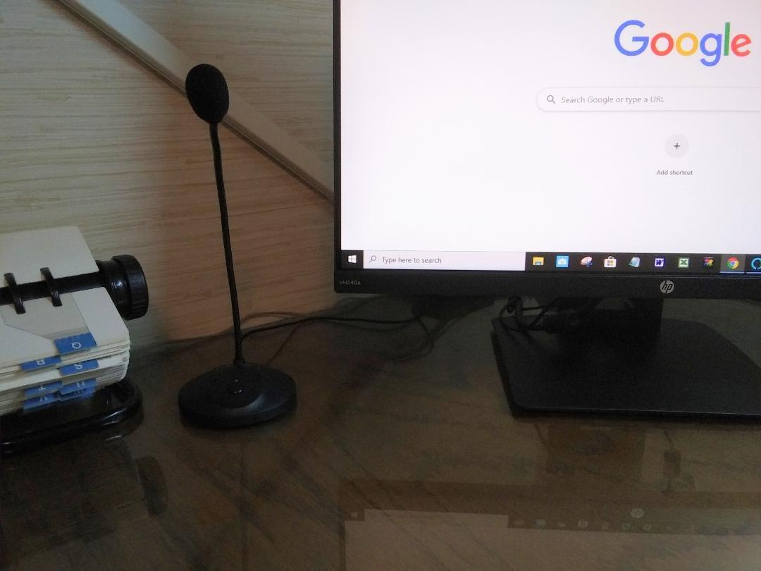 USB Microphone, 360 Degree Adjustable Gooseneck Design, Mute Button & LED Indicator, Noise-Canceling Technology, Plug & Play, Compatible with Windows & MacOS customer photo 2