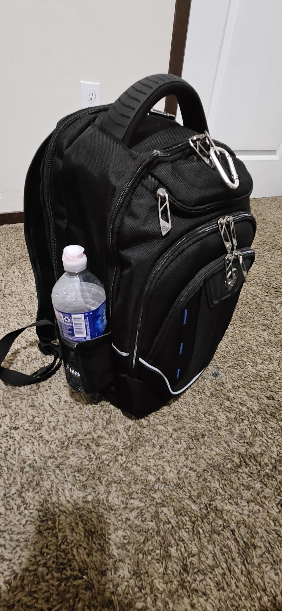 Swissdigital Design TSA Business Laptop Backpack For Men,Travel Backpack With USB Charging Port,College Tech Backpacks With RFID Pockets Presents For Men Fits 15.6 Inch Computer | J16BT-1 customer photo 1