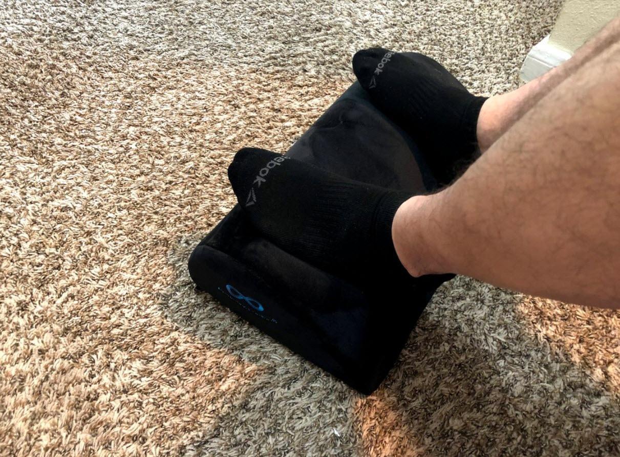 Everlasting Comfort Foot Rest for Under Desk at Work - Memory Foam Office Foot Stool & Under Desk Footrest Leg Elevation Pillow for Gaming & Home Office, Supports Posture customer photo 1