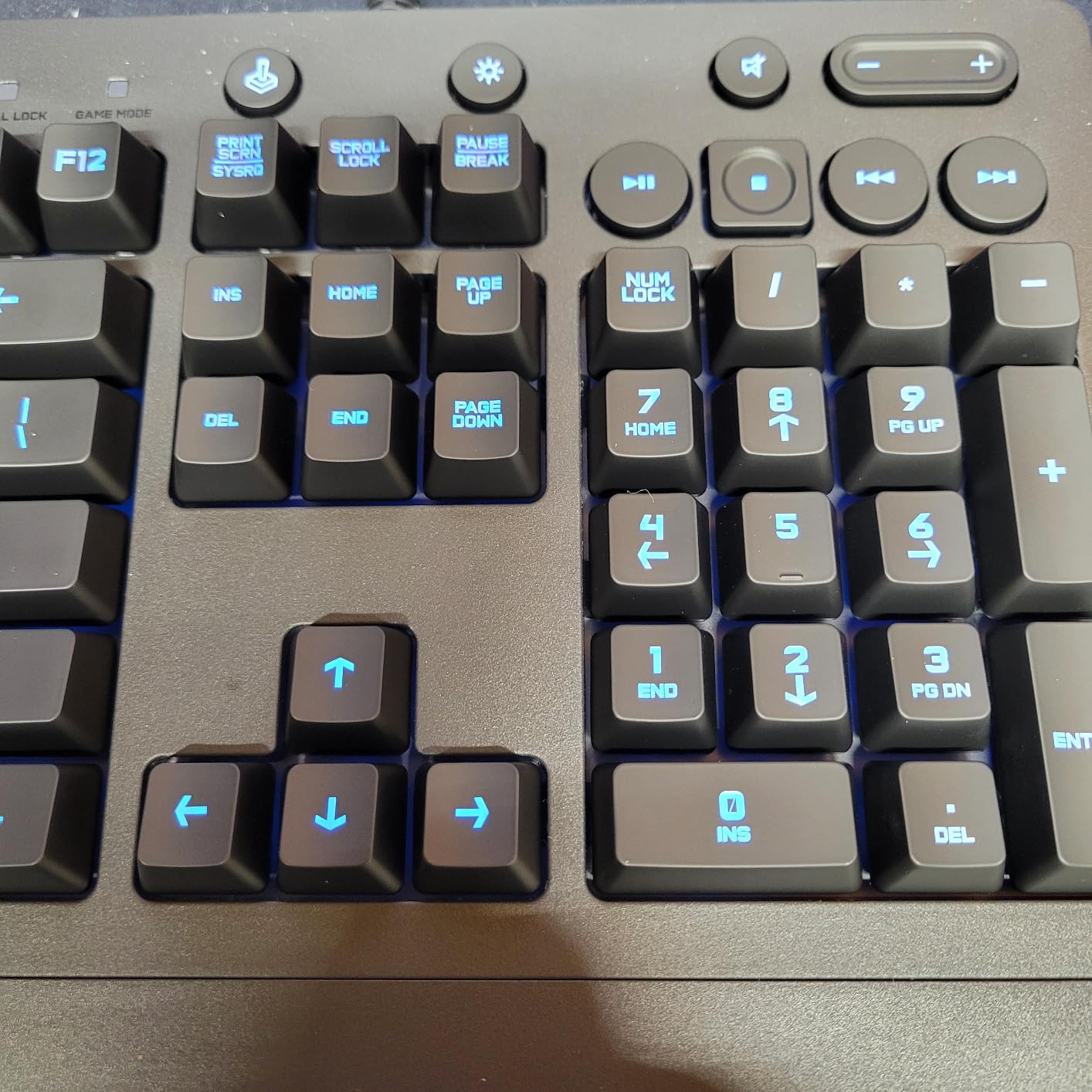 Logitech G213 Prodigy Gaming Keyboard - Wired RGB Backlit Keyboard with Mech-Dome Keys, Palm Rest, Adjustable Feet, Media Controls, USB, Compatible with Windows - Black customer photo 2