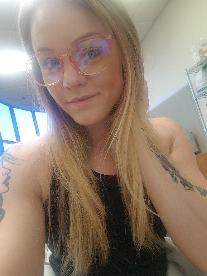 TIJN Gaming Glasses Blue Light Blocking Glasses for Women Men Nerd Eyeglasses Screen Fatigue Anti UV Glare customer photo 2