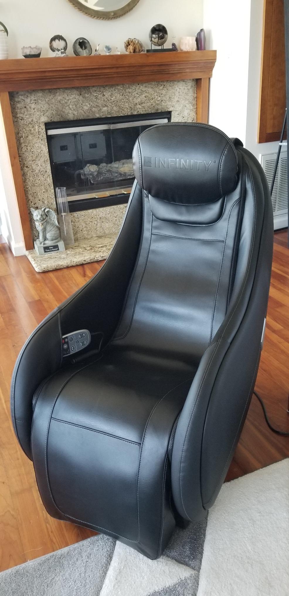 Infinity Riage CS, Compact Shiatsu Massage Chair, Featuring Zero-Gravity Recliner, Lumbar Heat, and Four-Node Massage Robot, Tapping, Kneading, Roller-Massaging Techniques (Black) customer photo 1