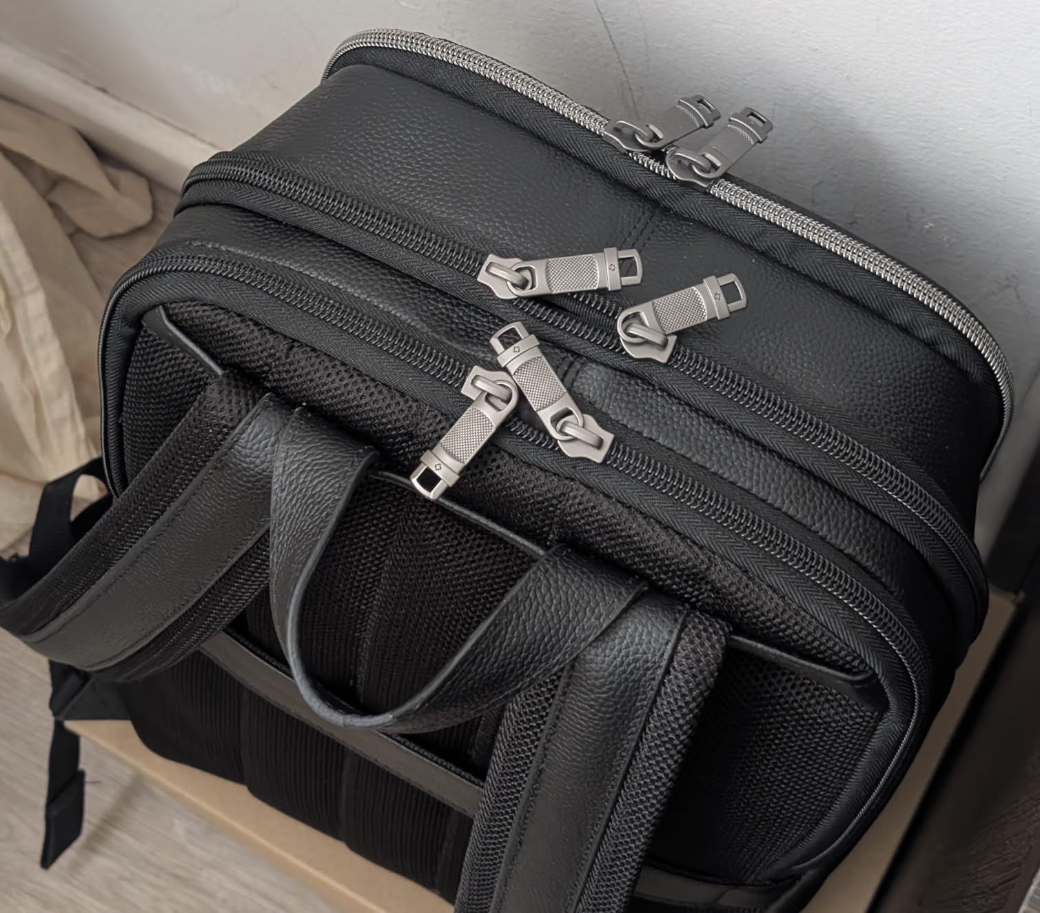 Samsonite Classic Leather Slim Backpack customer photo 1