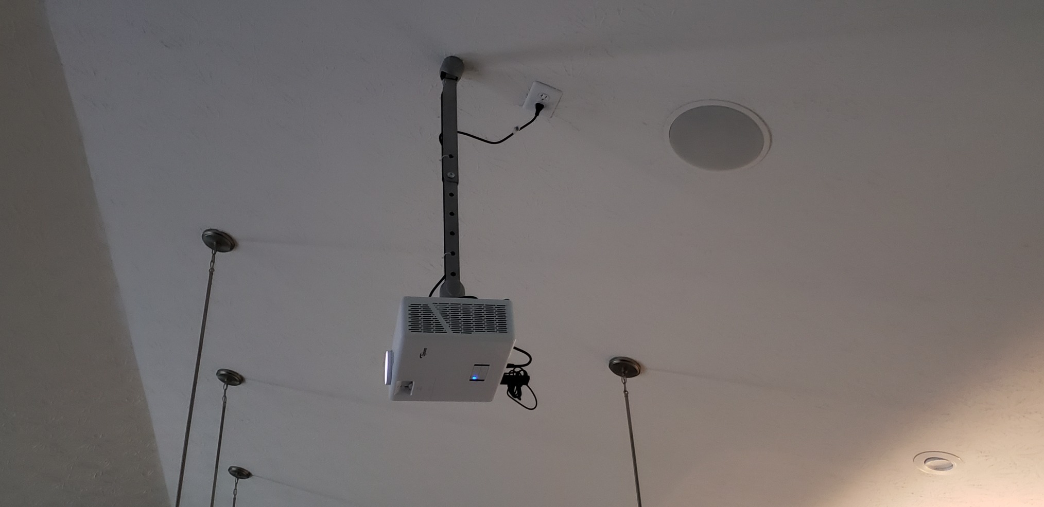 Optoma ZH406 1080p Professional Laser Projector | DuraCore Laser Light Source Up To 30,000 Hours | Crestron Compatible | 4K HDR Input | High Bright 4500 lumens | 2 Year Warranty White customer photo 1