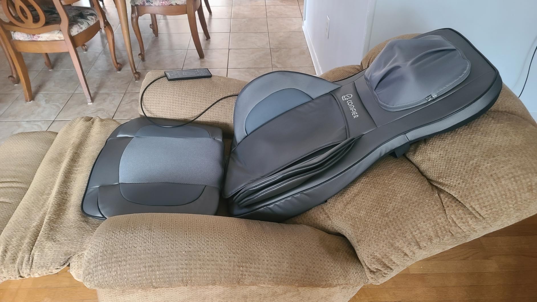 COMFIER Massager Chair with Heat, Shiatsu Neck Back Massager Portable with Compression & Rolling,Massage Chair Pad for Neck & Back for Muscle Tension Relief customer photo 1
