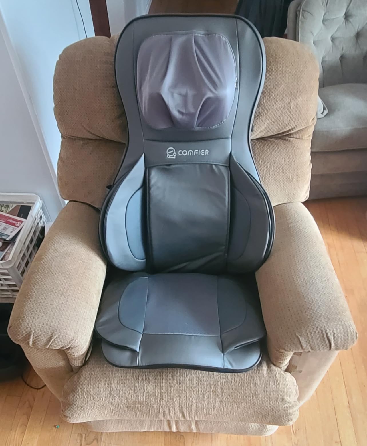 COMFIER Massager Chair with Heat, Shiatsu Neck Back Massager Portable with Compression & Rolling,Massage Chair Pad for Neck & Back for Muscle Tension Relief customer photo 2