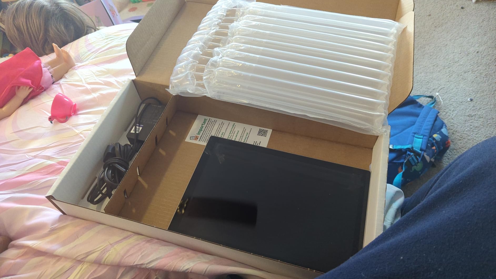 Microsoft Surface Pro 7 12.3in Intel Core i5 10th Gen 8GB RAM 128GB SSD Platinum (Renewed) customer photo 2