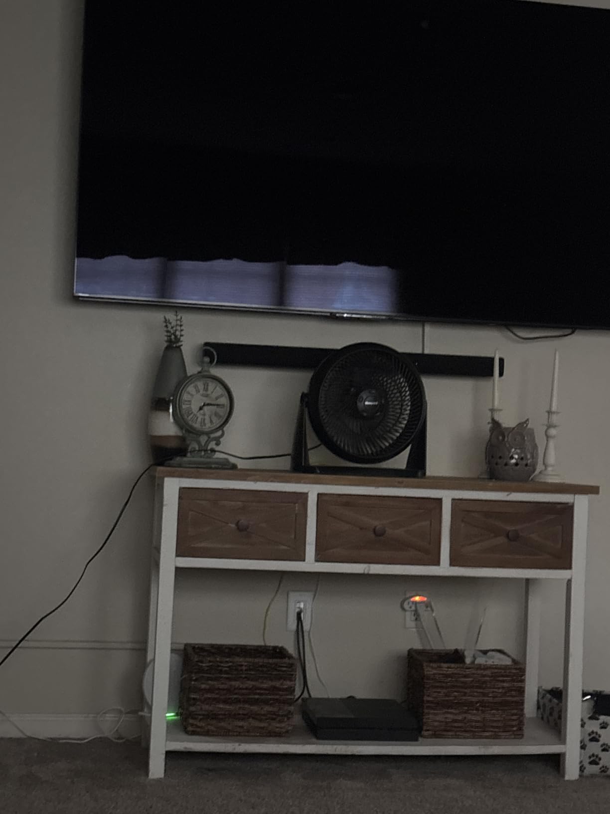 Amazon Basics Air Circulator Desk Fan for Bedroom, Home and Office, 90-Degree Tilt Head, 3 Speed Settings, Cooling, 35 Watts, Black, 11.1