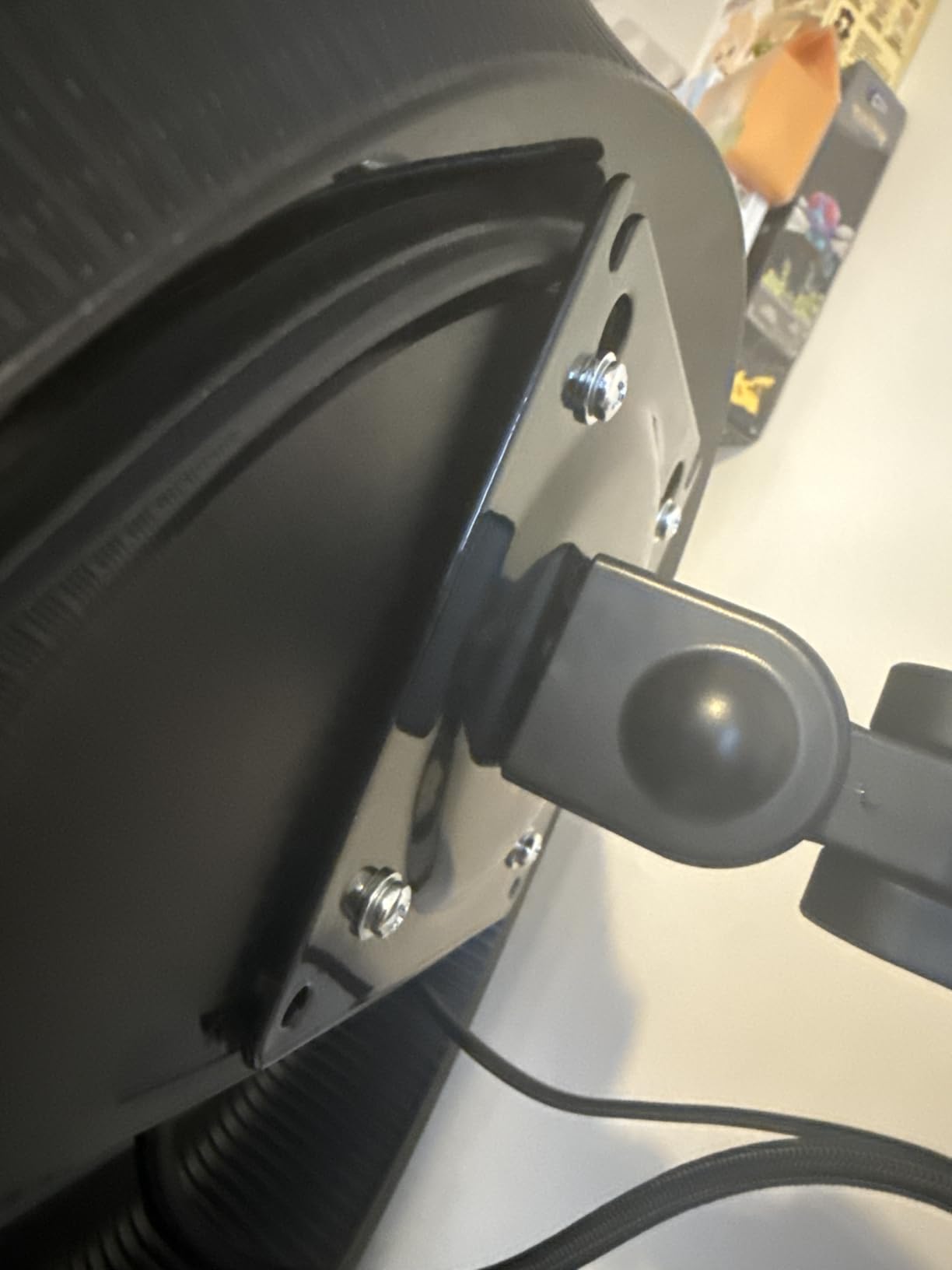 ErGear Dual Monitor Desk Mount up to 40 inches Screens, Max 26.4lbs Capacity Each, Heavy Duty Ultrawide Monitor Arm with USB Ports, Height Adjustable Monitor Stand, VESA 75x75mm or 100x100mm, Black customer photo 2