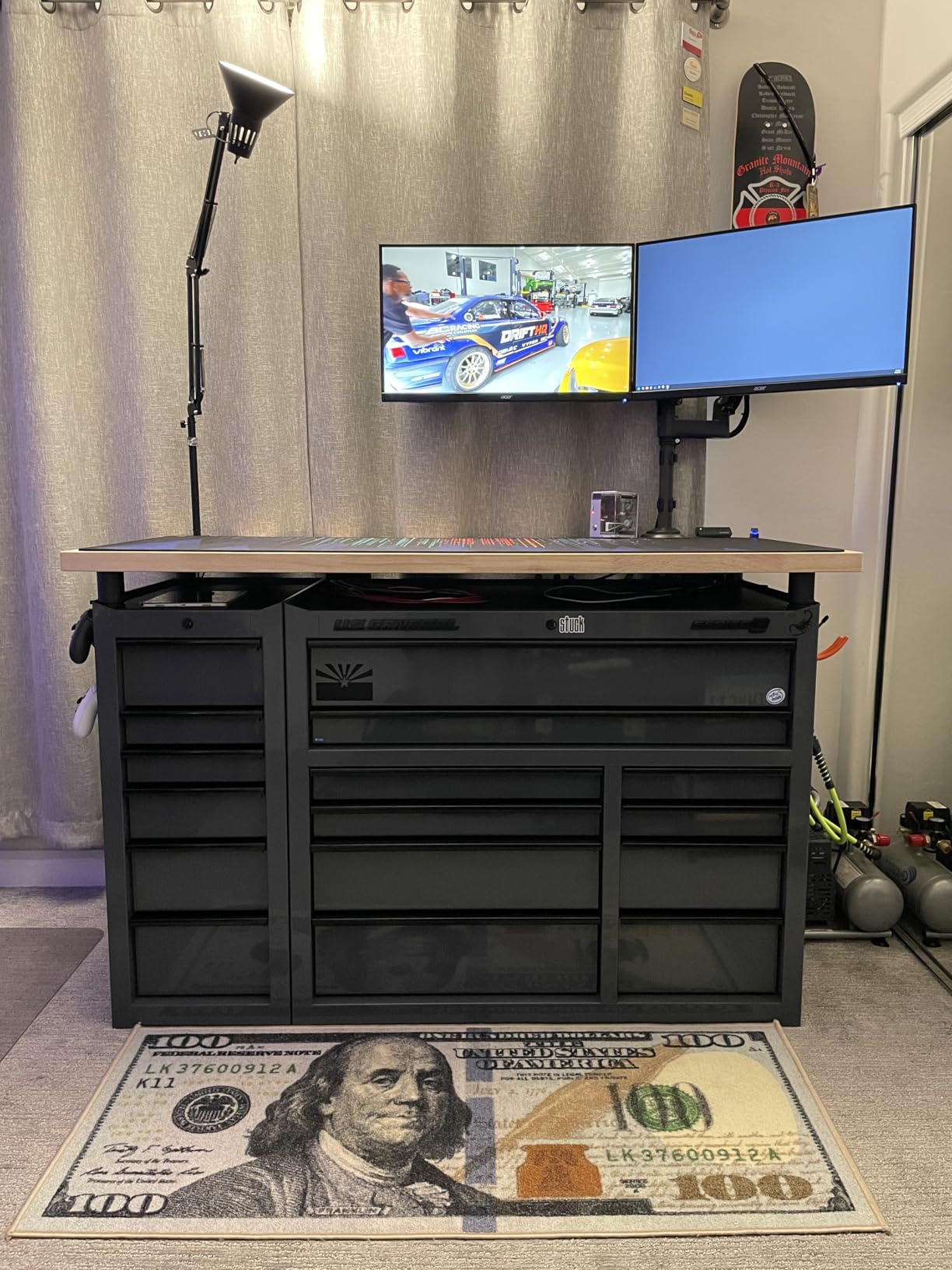 HUANUO 17-32 Inch Dual Monitor Stand, Vertical Dual Monitor Mount, Monitor Stand 2 Monitors, Ergonomic Adjustable Tilt/Swivel/Rotate, Weight Max 19.8 lbs, VESA 75/100mm customer photo 1