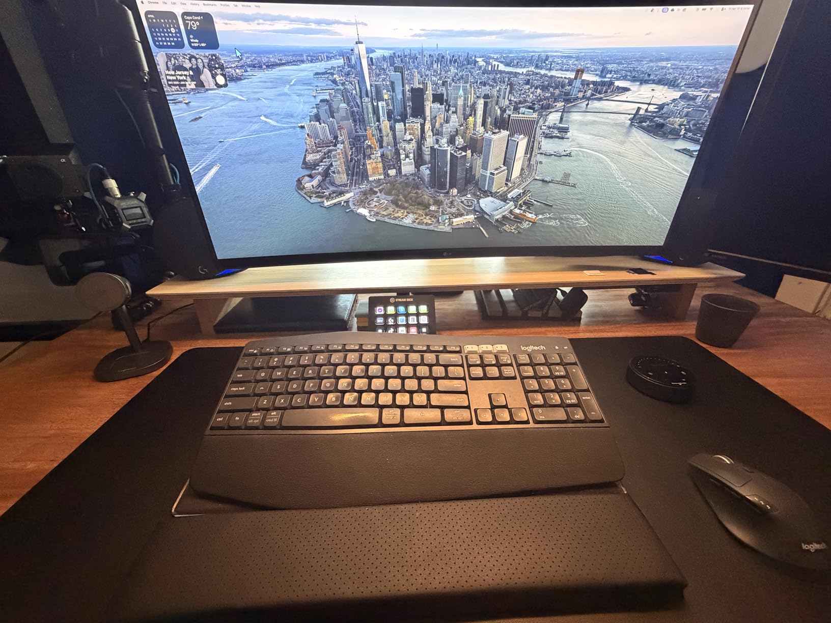 Aothia Non-Slip Waterproof PU Leather Desk Pad Protector for Mouse, Writing Desk, Office, Home, Laptop Blotter, 23.6