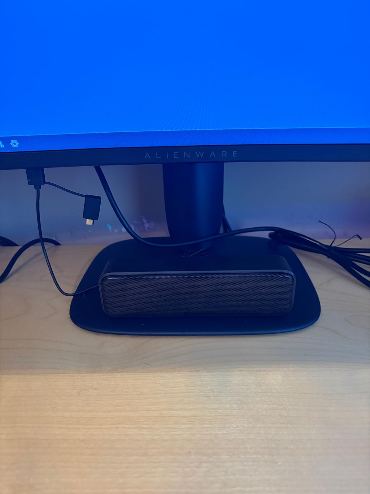 [Upgraded] USB Computer /Laptop Speaker with Stereo Sound & Enhanced Bass, Portable Mini Sound Bar for Windows PCs, Desktop Computer and Laptops customer photo 1