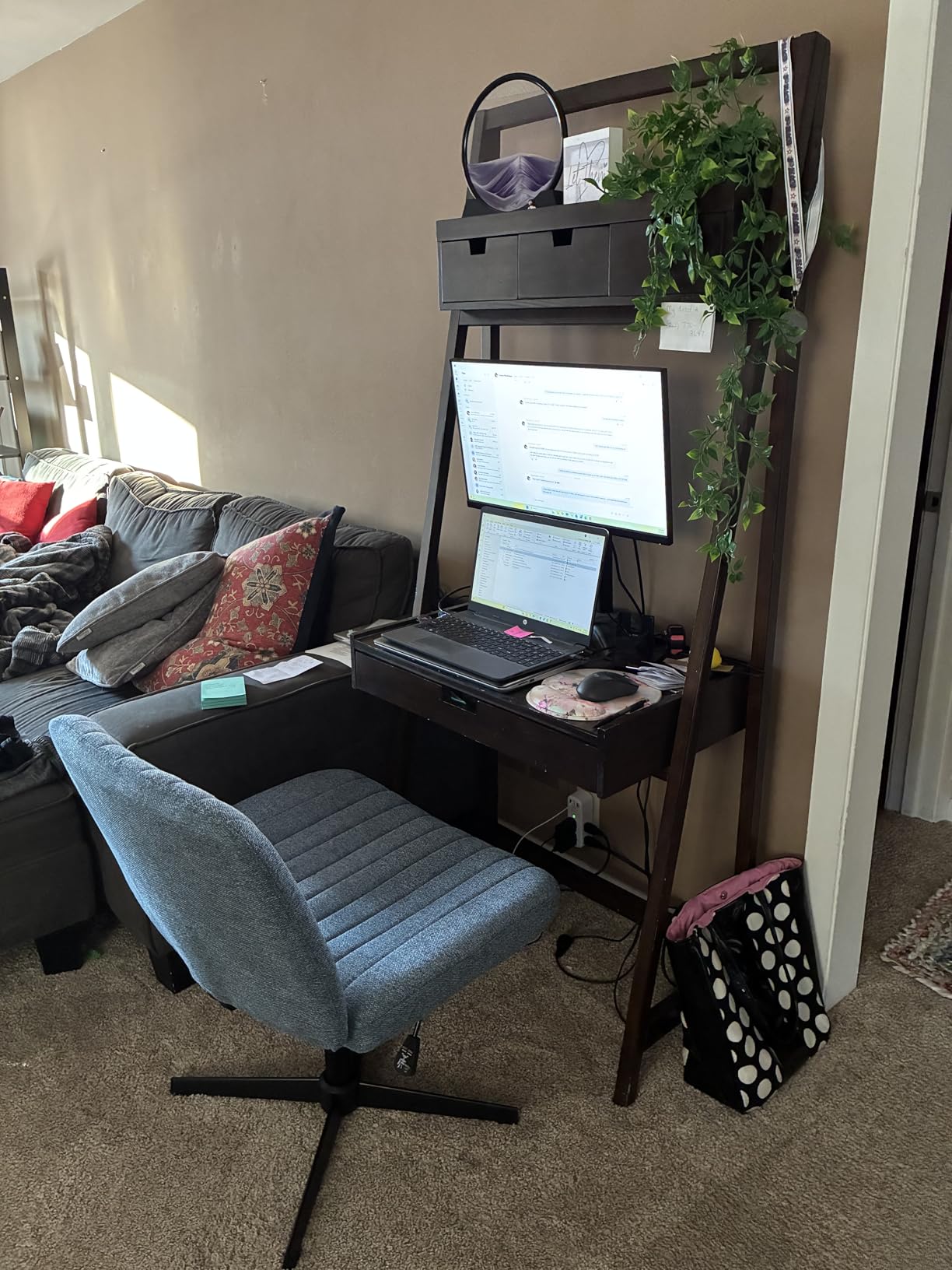 MOUNTUP Single Monitor Stands, Freestanding VESA Monitor Desk Mount fits 13'' to 32'' Computer Screen with Height Adjustable, Swivel, Tilt, Rotation, Holds up to 17.6 lbs, VESA 75x75/100x100 MU0023 customer photo 1