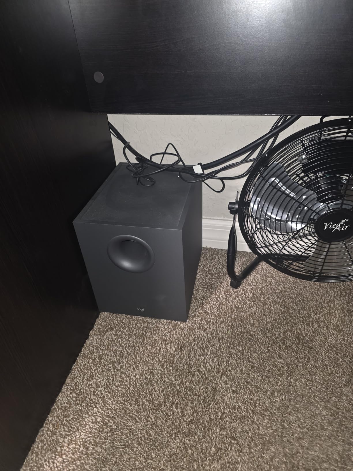 Logitech Z407 Bluetooth Computer Speakers with Subwoofer and Wireless Control, Immersive Sound, Premium Audio with Multiple Inputs, USB Speakers customer photo 2