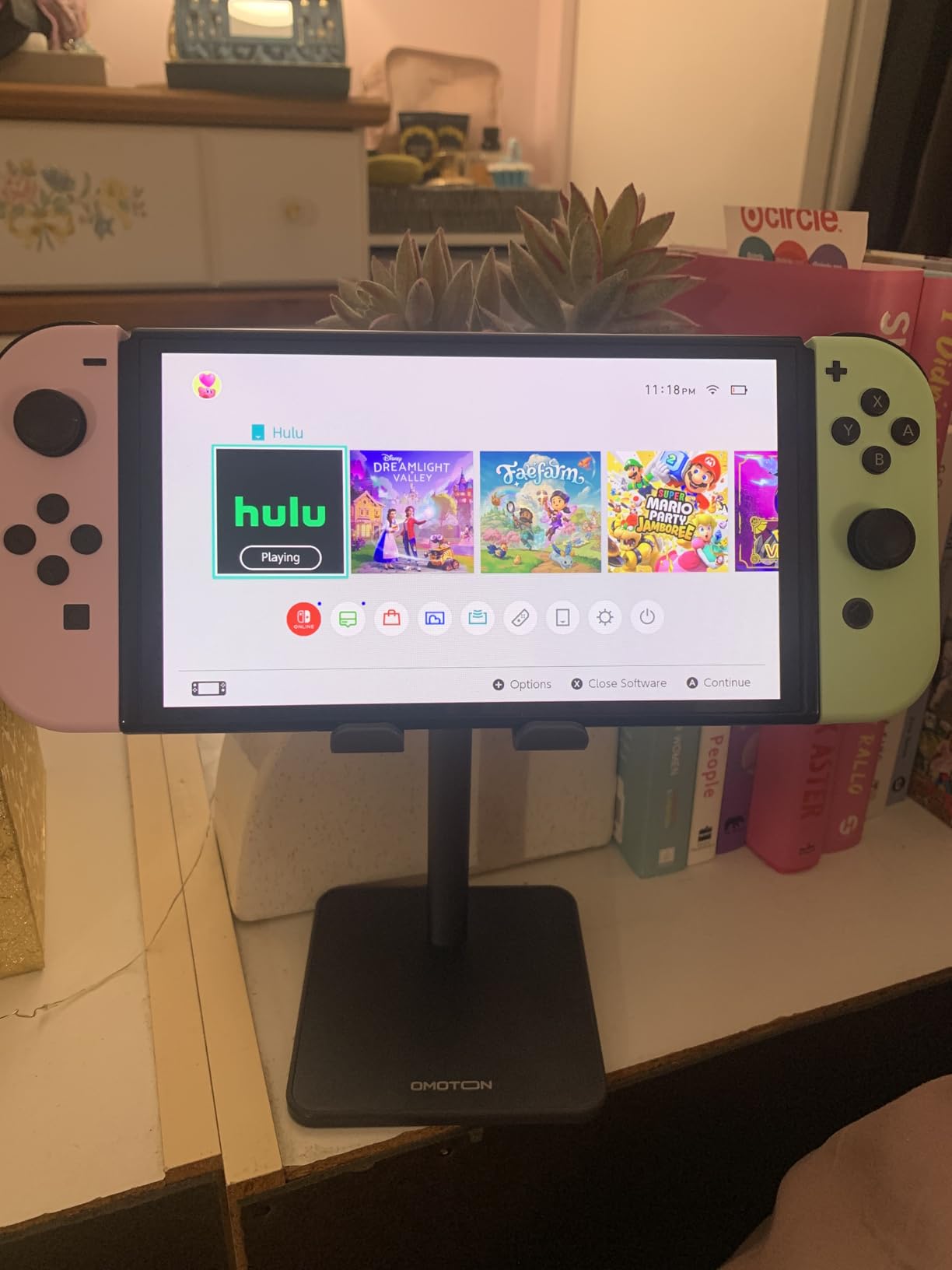 OMOTON Cell Phone Stand, Adjustable Angle Height Desk Phone Dock Holder for iPhone Air 17 Pro Max/Plus/XS/XR, Samsung Galaxy S20 / S10 / S9 / S8 and Other Phones (3.5-7.0-Inch) customer photo 2