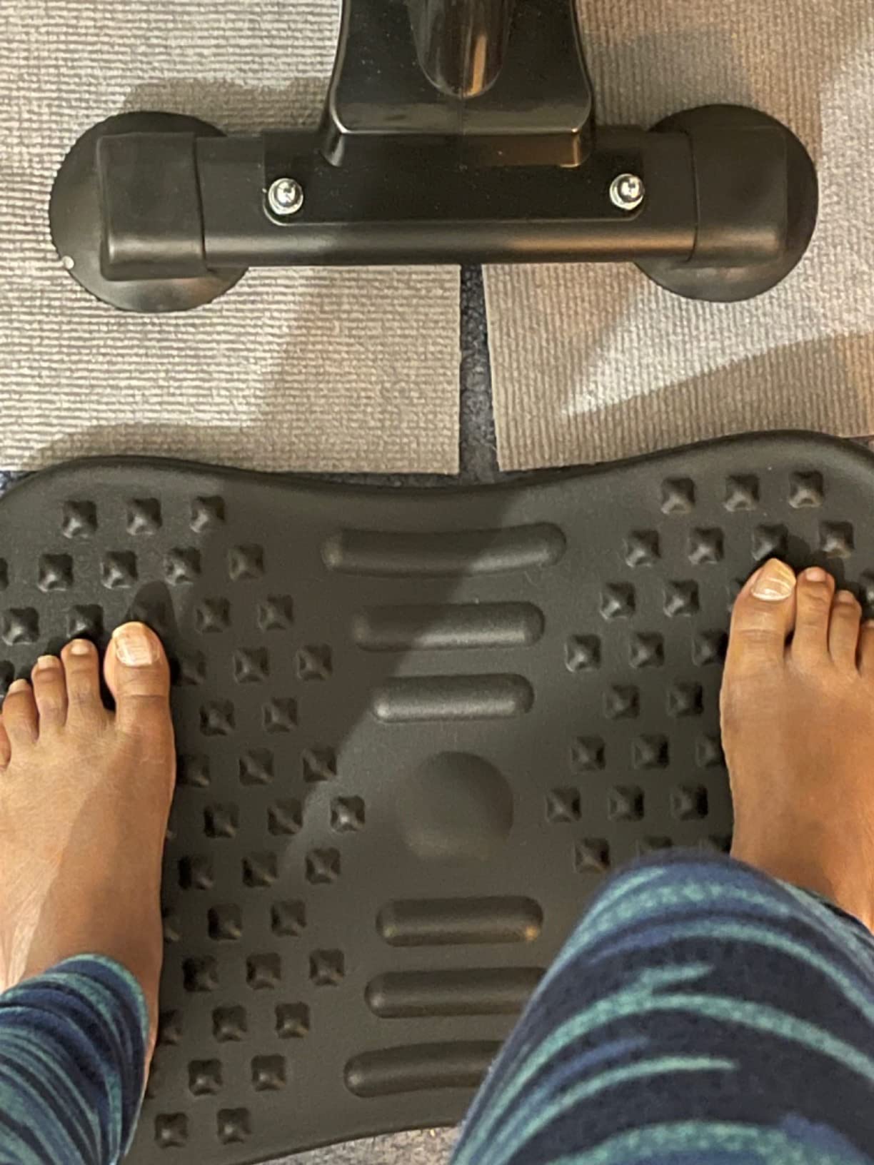 Seville Classics airLIFT Premium Anti Fatigue Wooden Balance Wobble Board Mat w/Massage Points, for Office Standing Desk, Home, Exercise, Therapy, Sports Training, Black, 20W x 14D customer photo 1