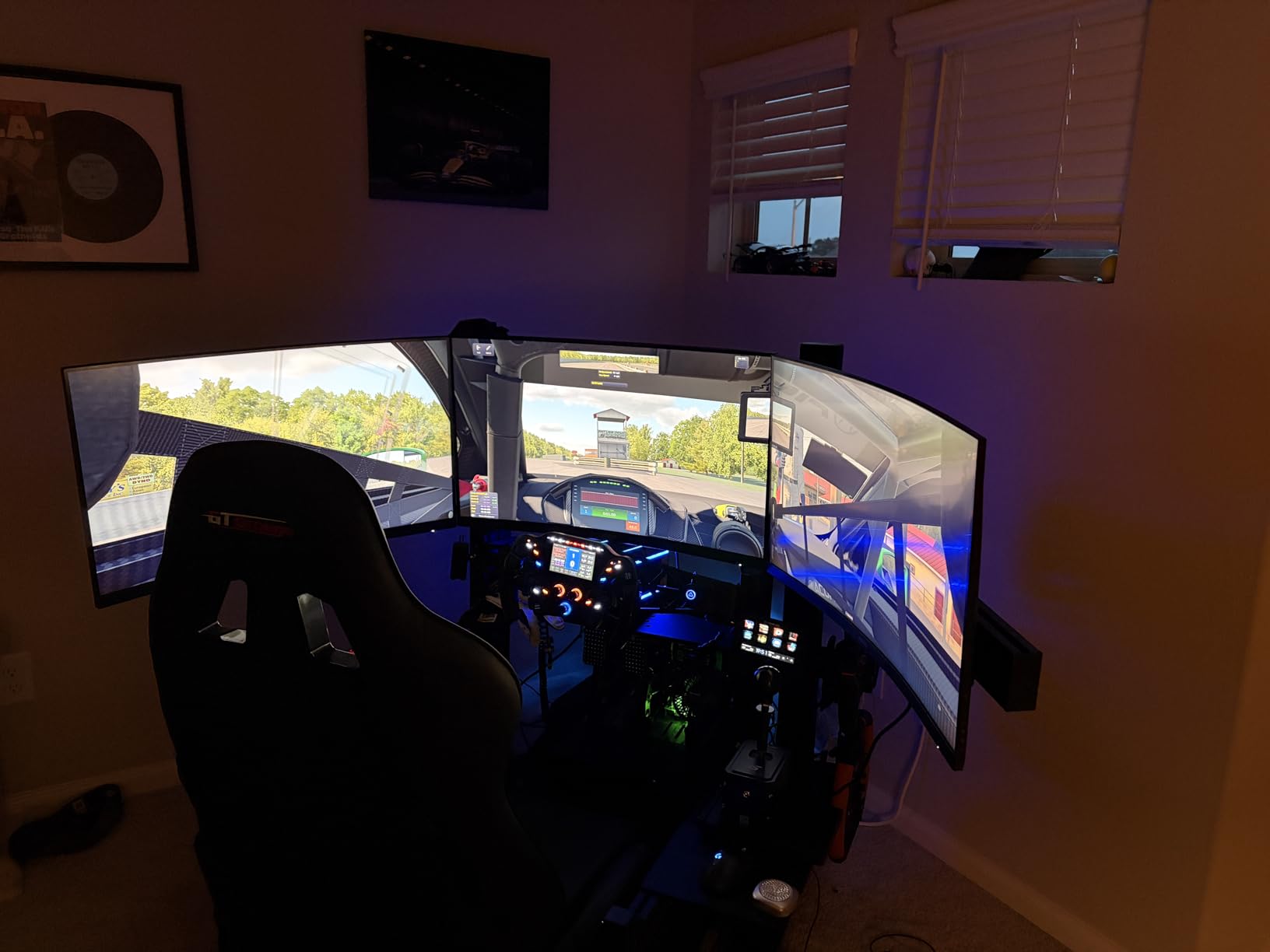 ASUS TUF 32 Inch Curved Gaming Monitor - QHD (2560 x 1440), 165Hz (Supports 144Hz), 1ms, Extreme Low Motion Blur, Speaker, FreeSync Premium, VESA Mountable, DisplayPort, HDMI - VG32VQ1B customer photo 1