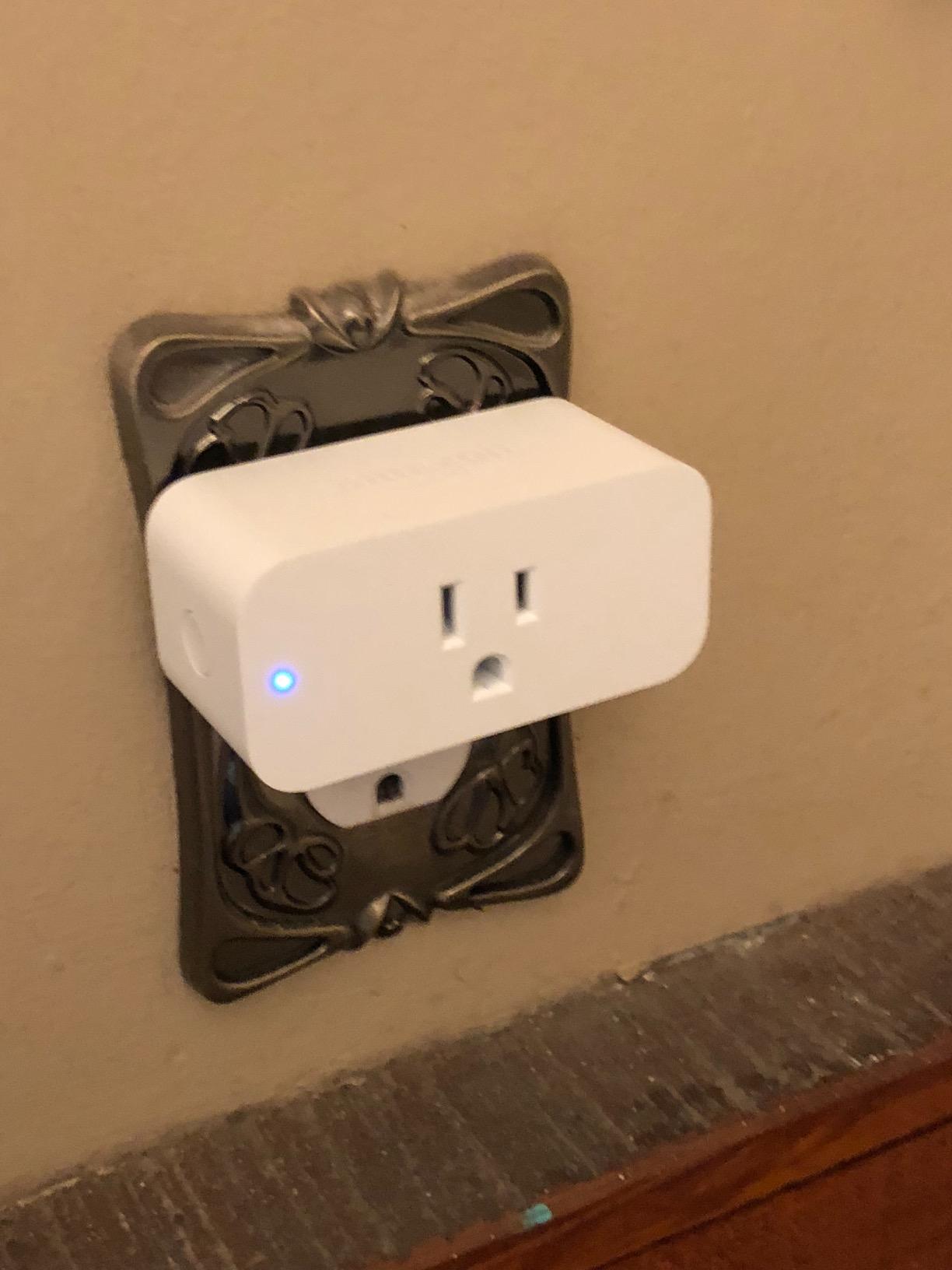 Amazon Smart Plug, Works with Alexa, Simple Setup, Endless Possibilities customer photo 2